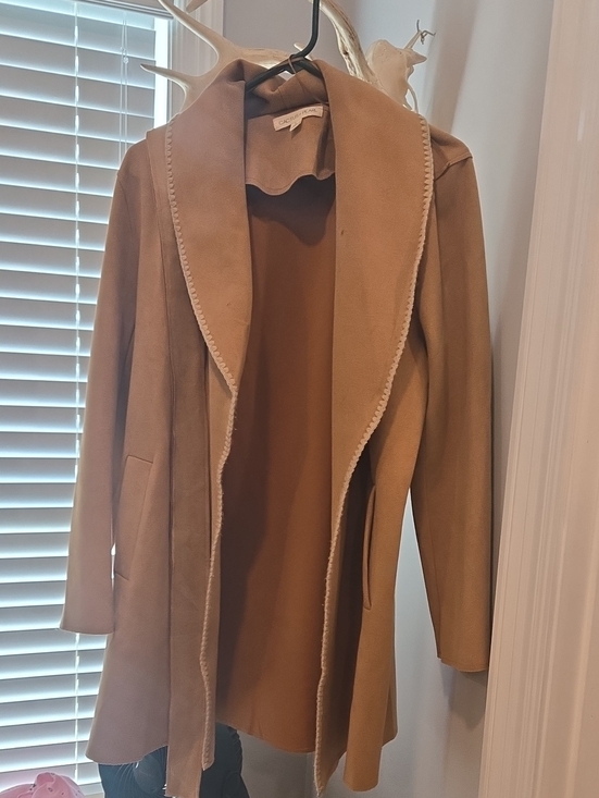 cactus + pearl Jackets & Blazers - Women's Camel Trench Coat with Shearling Trim